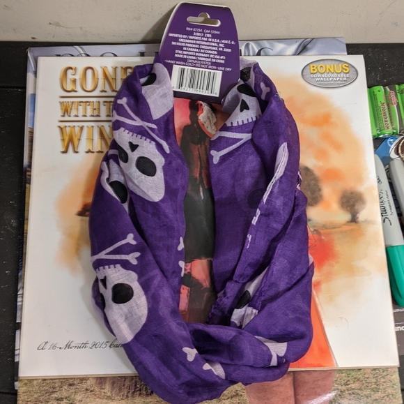 SALE Halloween Infinity Scarf Purple/White Skulls Crossbones Fall Spooky Holiday - Picture 2 of 2